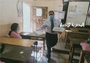 المدارس تبدأ تسليم أجهزة التابلت لطلاب أولى ثانوي على مستوى الجمهورية