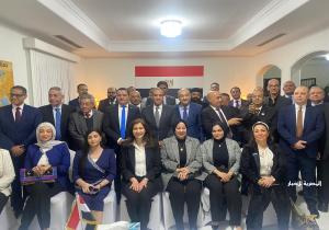 وزير الخارجية يعقد لقاءً مع الجالية المصرية في المنامة خلال زيارته للبحرين