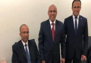 جمارك المطار تضبط محاولتي تهريب كمية من المشغولات الذهبية وأقراص مخدرة