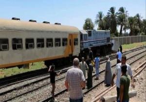 تصادم قطار ركاب بالصدادات الخرسانية فى محطة نجع حمادى ووقوع إصابات