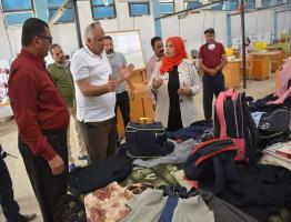 محافظ الوادى الجديد يتابع أعمال تطوير مصنع الملابس الجاهزة بالخارجة
