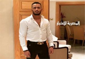 من "طائرة خاصة" لـ "رولز رويس".. الأسطورة محمد رمضان يصل إلى دبي