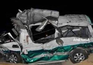 إصابة 4 أشخاص إثر انقلاب سيارة ميكروباص بالطريق الدائري الأوسطي بالبدرشين