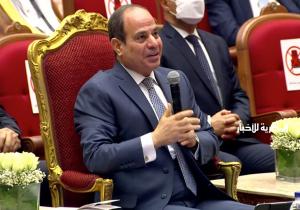 الرئيس السيسي يتفقد المعرض والمؤتمر الطبي الإفريقي الأول