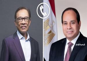 الرئيس السيسي يتلقى اتصالًا هاتفيًا من رئيس الوزراء الماليزي