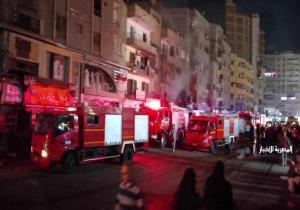 بالصور | 12 سيارة إطفاء تسيطر على حريق مروع بمدينة الزقازيق