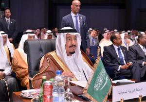 العاهل السعودي الملك سلمان بن عبد العزيز "عاصفة الحزم" مستمرة حتى عودة الأمن والاستقرار إلى اليمن.