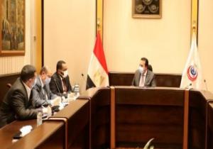 الصحة: مصر تتسلم 3 ملايين و900 ألف جرعة أسترازينيكا بنهاية ديسمبر الجارى