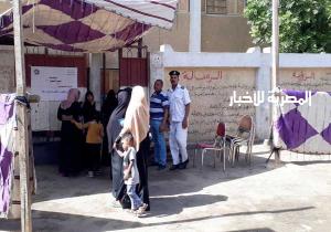 إقبال متوسط للناخبين بلجنتي الصفا والمروة بحى الهرم