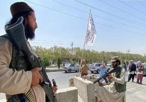 طالبان الأفغانية تعلن رفضها عودة أمريكا إلى قاعدة باجرام الجوية