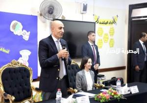 وزير التربية والتعليم ومحافظ البحيرة يعقدان لقاءً مع قيادات التربية والتعليم لمناقشة أفضل آليات مواجهة تحديات الكثافة وعجز المعلمين