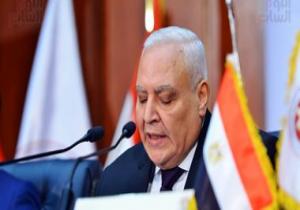 المصريون بالخارج يطبعون بطاقات تصويت إعادة المرحلة الثانية يومى الخميس والجمعة