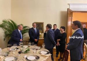 وزير السياحة والآثار يلتقي عددا من كبار منظمي الرحلات الروسية