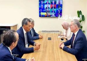 وزير البترول يبحث تعزيز التعاون مع شركات الغاز الطبيعى العالمية