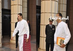 تأجيل محاكمة جمال وعلاء مبارك في "التلاعب بالبورصة" اليوم