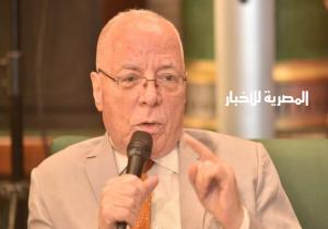 النمنم يكشف مفاجآت وتفاصيل مكالمة «أوباما ومبارك» قبل خطاب التنحي