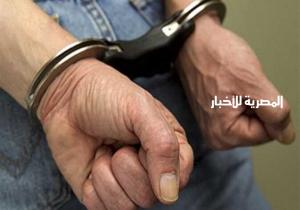 حبس سائق متهم بسرقة مبلغ مالي من سيدة أجنبية في قصر النيل