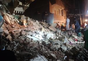 بعد فحص لجنة هندسية.. محافظ الغربية: ترميم بدون ترخيص وإزالة جدار وراء انهيار عقار المحلة الكبرى | صور