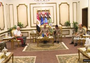 وزير الدفاع يلتقي رئيس اللجنة العسكرية للاتحاد الأوروبى