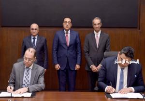 رئيس الوزراء يشهد توقيع بروتوكول تعاون لتقديم خدمات الشهر العقاري والتوثيق