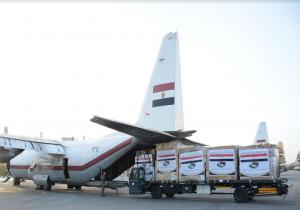 تنفيذًا لتوجيهات الرئيس السيسي.. «3 طائرات عسكرية».. مصر ترسل مساعدات إنسانية للشعب الليبي الشقيق