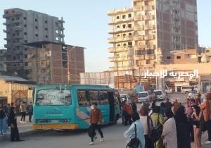محافظ كفرالشيخ: الدفع بـ 10 أتوبيسات و110 سيارات ميكروباص لنقل الأهالي وطلاب بلطيم إلى عاصمة المحافظة
