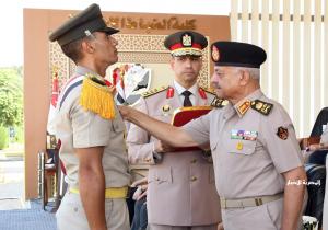 وزير الدفاع والإنتاج الحربى يشهد حفل تخرج الدفعة (168) من كلية الضباط الاحتياط | فيديو وصور