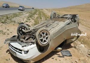 مصرع ربة منزل وإصابة زوجها وأطفالهما الثلاثة فى حادث انقلاب سيارة
