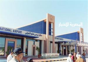 مطار مرسى علم يستقبل 174 مصريا من العالقين بدار السلام والخرطوم