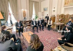 شكري يؤكد للمديرة التنفيذية لهيئة الأمم المتحدة الأهمية التي توليها مصر لتعزيز حقوق المرأة / صور