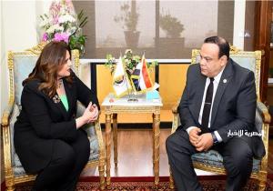 رئيس «الوطنية للانتخابات» ووزيرة الهجرة يبحثان آليات تصويت المصريين بالخارج