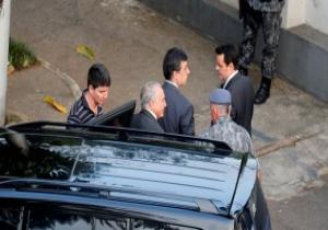 نقل  "ميشيل تامر " رئيس البرازيل السابق لمقر الشرطة للتحقيق معه فى تهم فساد
