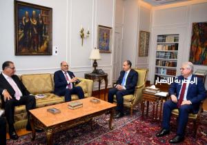 وزيرا الخارجية والعمل يناقشان ملفات الهجرة والعمالة المصرية بالخارج