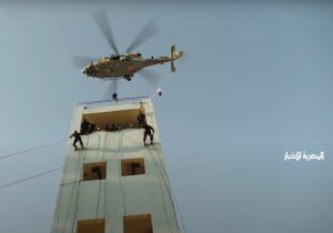الرئيس السيسي وبن زايد يشاهدان عروضا عسكرية مميزة تُظهر القدرات البدنية والفنية لخريجي الأكاديمية العسكرية