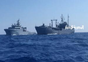 البحرية المصرية والفرنسية تنفذ تدريبا عسكريا عابرا في البحر الأحمر
