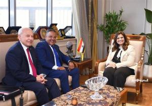 تعاون جديد بين وزارة الهجرة وجمعية الصداقة المصرية الهولندية لدعم القطاع الصحي بمصر