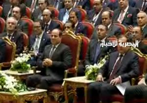 الرئيس السيسي يشاهد فيلما تسجيليا حول الطفرة الهائلة التى حدثت فى مجال الطاقة