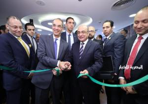 وزيرا العدل والاتصالات وتكنولوجيا المعلومات يفتتحان ثلاثة فروع توثيق مميزة وإتاحة العمل بها في الفترة المسائية
