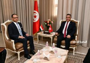 سفير مصر لدى تونس يبحث تعزيز التعاون مع وزير الداخلية التونسي| صور