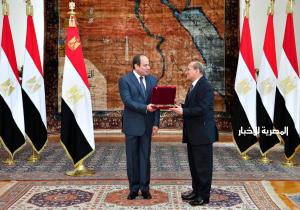 الرئيس السيسي يمنح وسام الجمهورية لرؤساء محكمة النقض ومجلس الدولة وهيئة قضايا الدولة السابقين