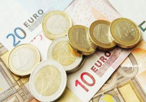 اليورو يتعافى من أدنى مستوى في 6 أسابيع