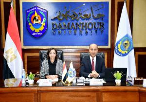 مجلس جامعة دمنهور يناقش الاستعدادات النهائية للعام الجامعي ٢٠٢٤ ـ ٢٠٢٥ بحضور محافظ البحيرة