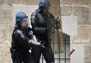 الشرطة تقتل مسلحا ..قتل شرطيا واحتجز عائلته قرب باريس