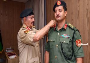 بعد تنصيب نجله صدام نائبًا للقائد العام.. حفتر يرقّي نجله الثاني خالد لفريق ركن ويعيّنه رئيسًا للأركان