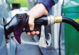 نائب رئيس هيئة البترول :توضح حقيقة رفع أسعار البنزين وموعد «الكارت الذكي» 