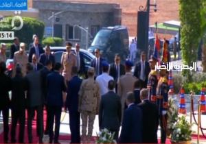 لحظة وصول الرئيس السيسي إلى مقر افتتاح الشبكة الوطنية للطوارئ والسلامة العامة | بث مباشر