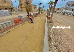 تكثيف أعمال تركيب بلاط الإنترلوك وشبكات المطر بمنطقة الأمل بمصيف بلطيم بكفرالشيخ