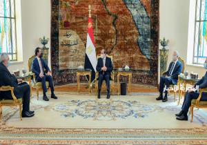 الرئيس السيسي يؤكد رفض مصر كافة التدخلات الخارجية في شئون العراق