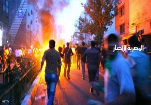 "العقوبات والغضب" يشعلان النار في عمائم ملالي طهران
