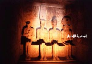 الشمس تتعامد على وجه تمثال الملك رمسيس في أبو سمبل | صور